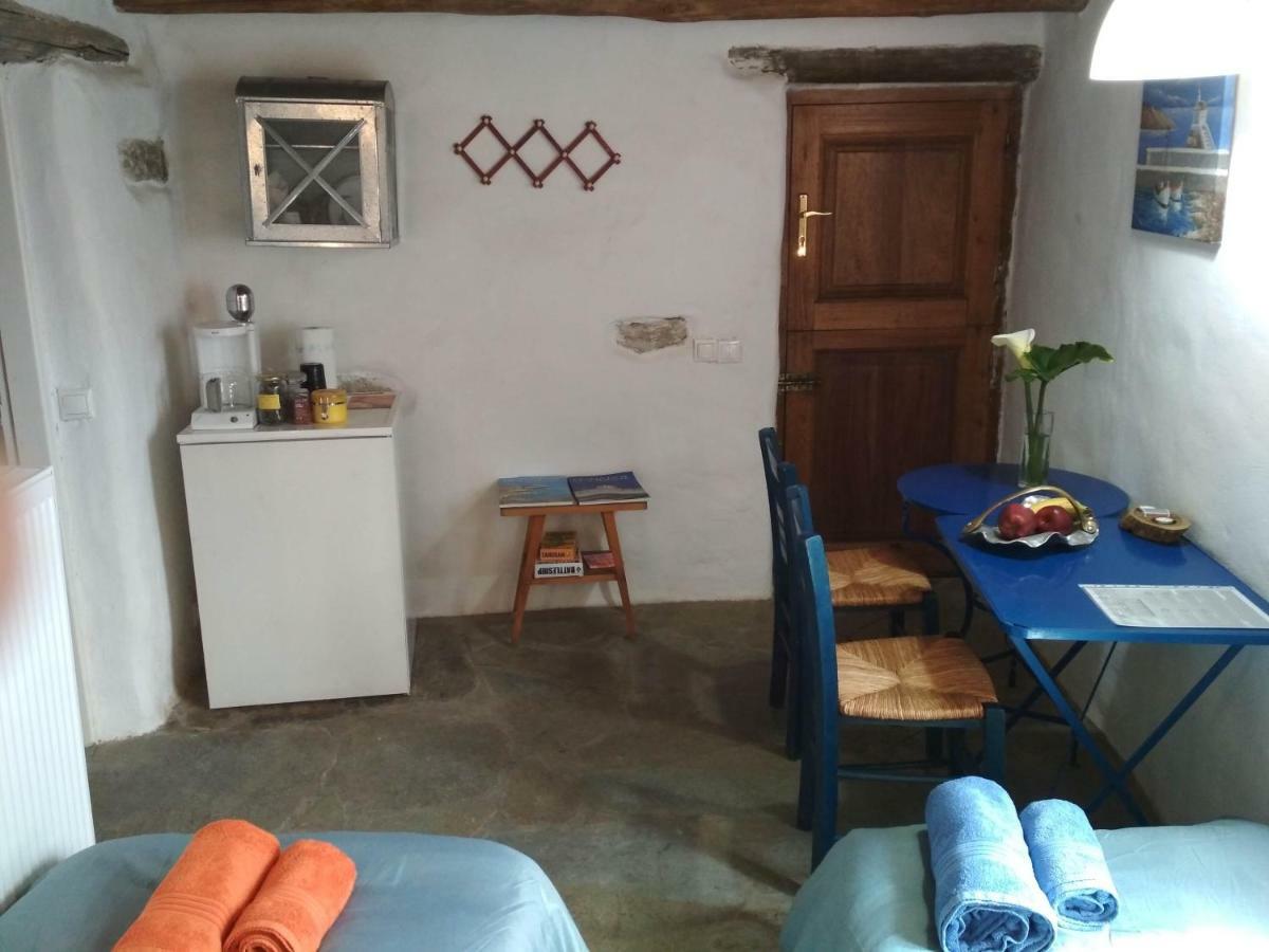 Cyclades Olive Museum'S Guest House Pitrofos Exterior foto
